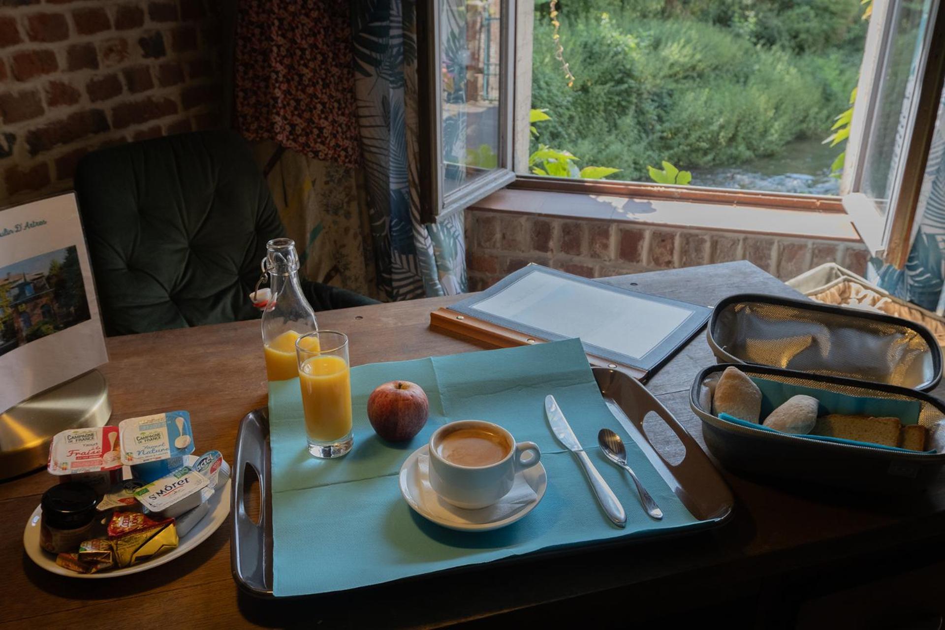Logis Hotel-Restaurant - Le Moulin D'Artres Ngoại thất bức ảnh